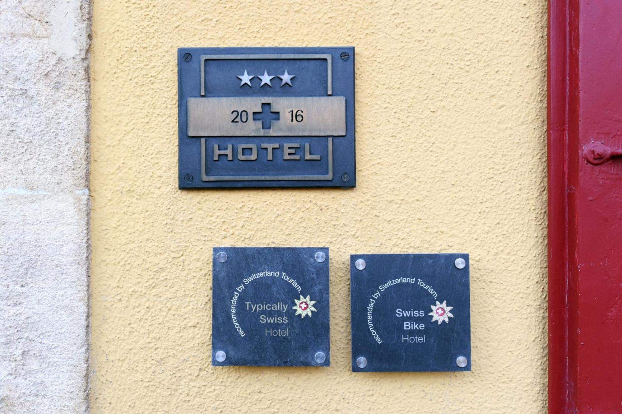 Hotel De L'Aigle Couvet Exterior foto